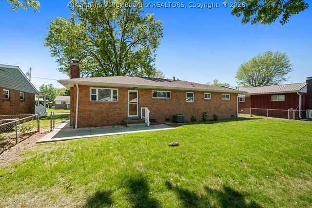 2044 LINCOLN Avenue, St Albans, WV 25177