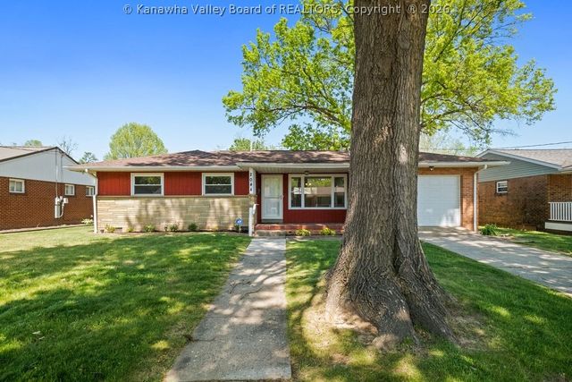 2044 LINCOLN Avenue, St Albans, WV 25177
