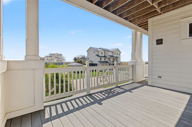 10 Islamorada, Hitchcock, TX 77563