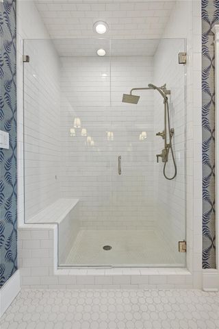 10 Islamorada, Hitchcock, TX 77563