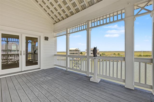 10 Islamorada, Hitchcock, TX 77563