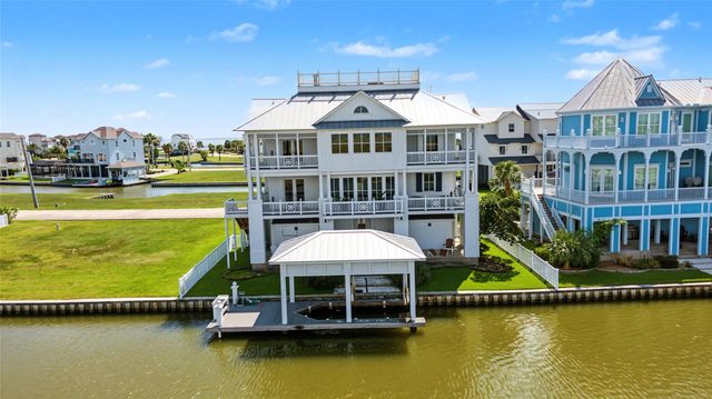 10 Islamorada, Hitchcock, TX 77563