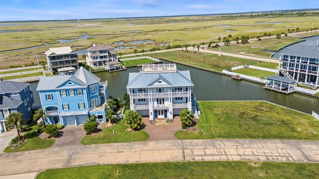 10 Islamorada, Hitchcock, TX 77563