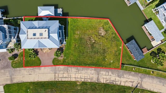 10 Islamorada, Hitchcock, TX 77563