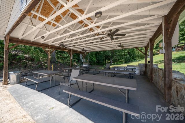 136 Oak Point Lane, Stony Point, NC 27028