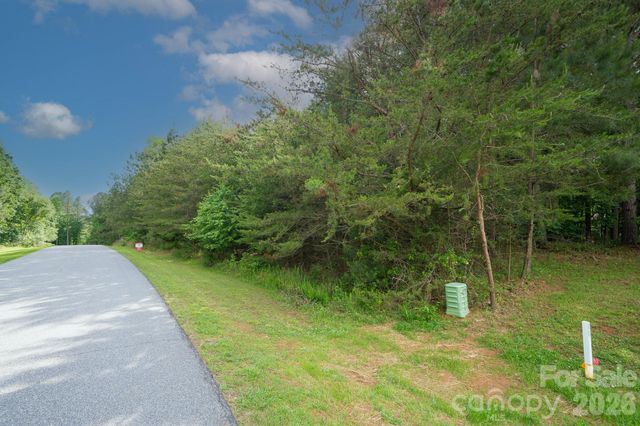 136 Oak Point Lane, Stony Point, NC 27028