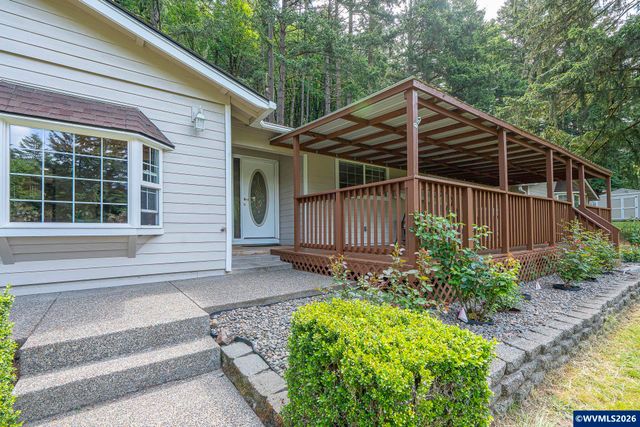 546 Bonnie Ct NW, Salem, OR 97304