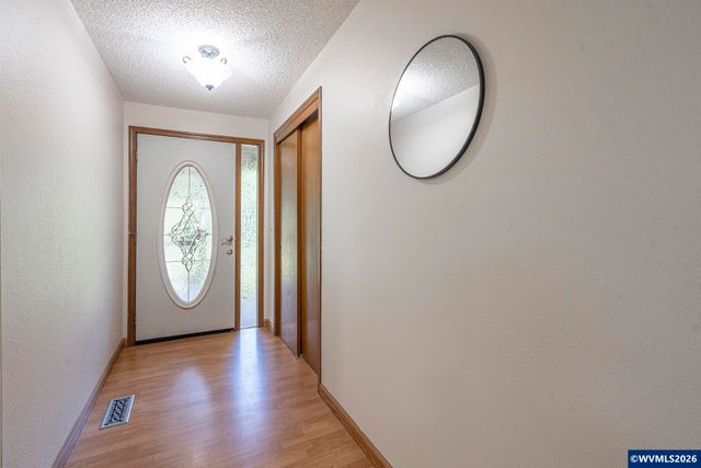 546 Bonnie Ct NW, Salem, OR 97304