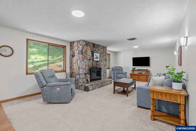 546 Bonnie Ct NW, Salem, OR 97304