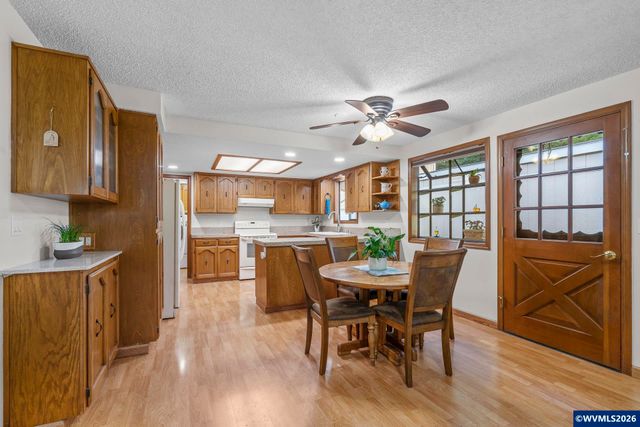 546 Bonnie Ct NW, Salem, OR 97304
