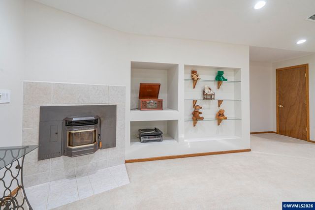546 Bonnie Ct NW, Salem, OR 97304