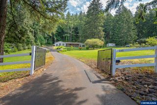 546 Bonnie Ct NW, Salem, OR 97304