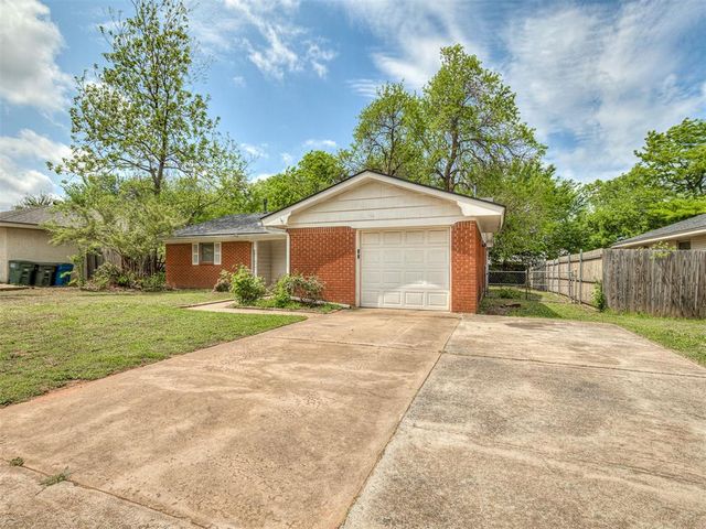 2013 Hardy Drive, Edmond, OK 73013