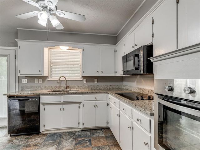 2013 Hardy Drive, Edmond, OK 73013