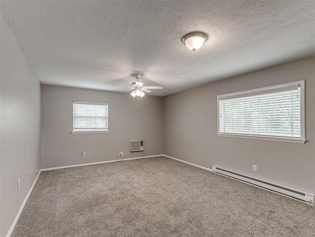 2013 Hardy Drive, Edmond, OK 73013