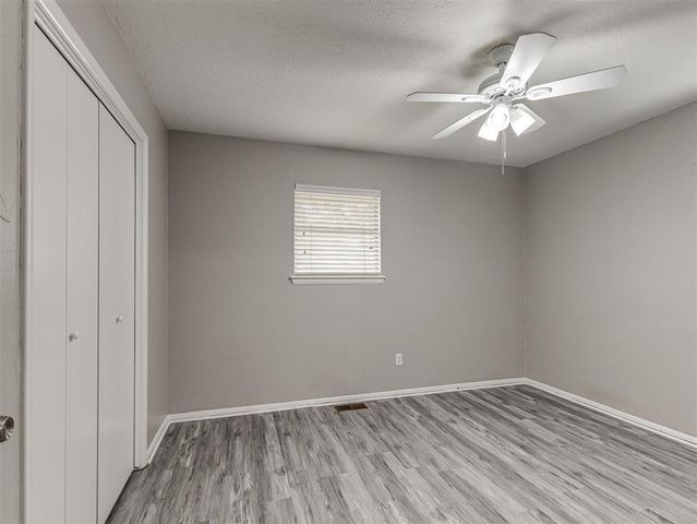2013 Hardy Drive, Edmond, OK 73013