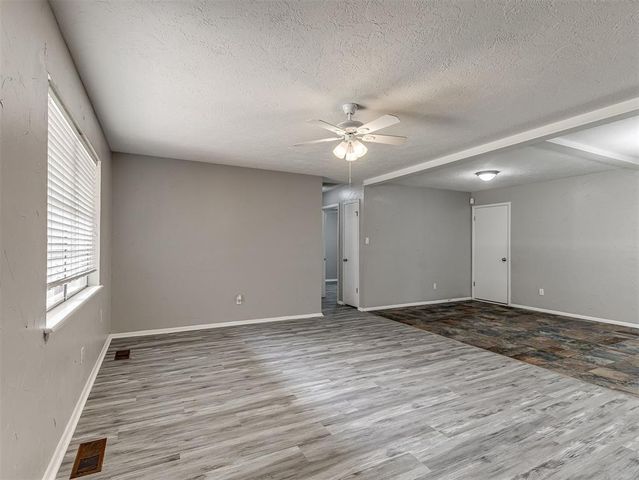 2013 Hardy Drive, Edmond, OK 73013