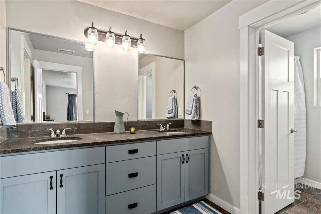 34 Deirdre Dr, Horseshoe Bend, ID 83629 photo 17