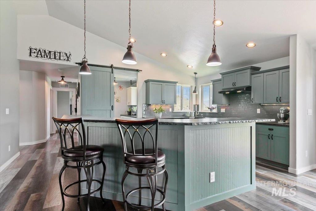 34 Deirdre Dr, Horseshoe Bend, ID 83629 photo 8