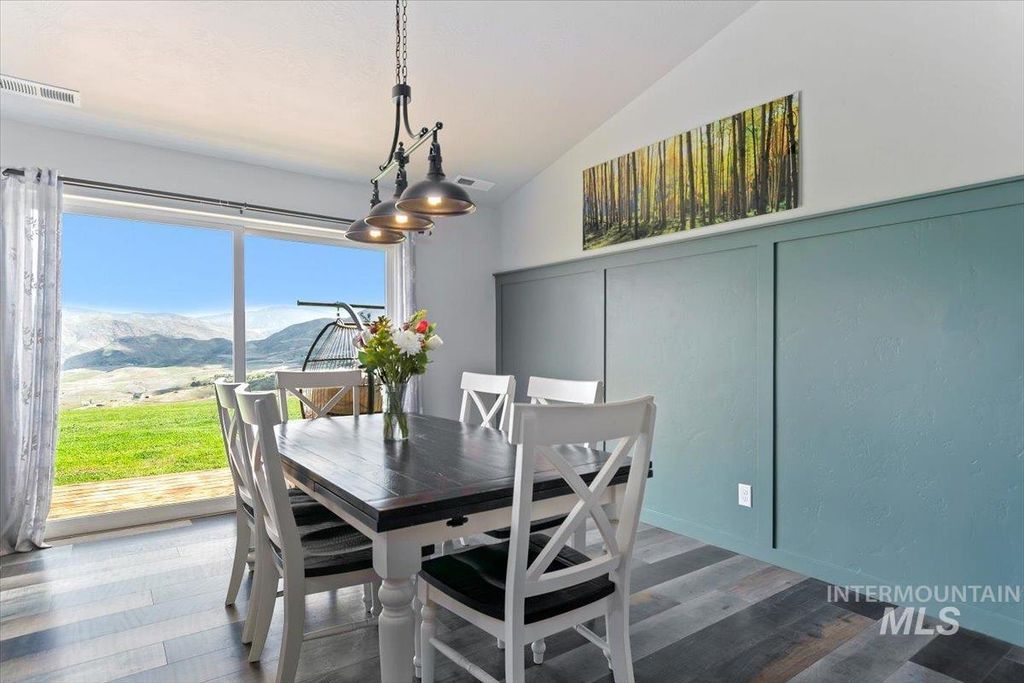 34 Deirdre Dr, Horseshoe Bend, ID 83629 photo 9
