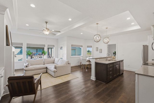8206 W Kackley Cir, Wichita, KS 67205