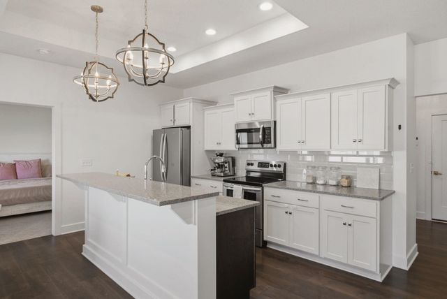 8206 W Kackley Cir, Wichita, KS 67205