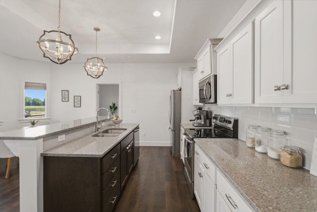 8206 W Kackley Cir, Wichita, KS 67205