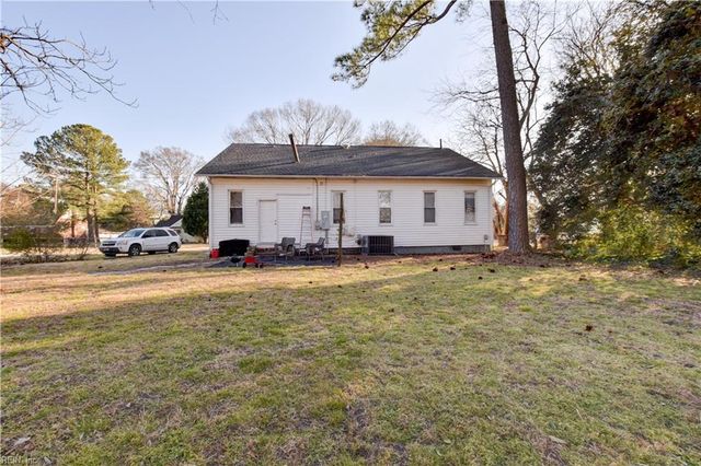 1215 Freeman AVE, Chesapeake, VA 23324