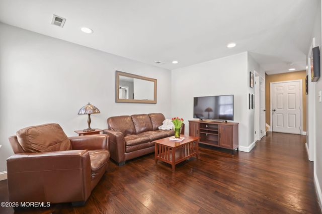 237 Century Way, Manalapan, NJ 07726