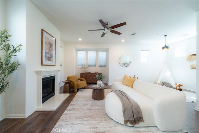 9110 Foster, Chatsworth, CA 91311