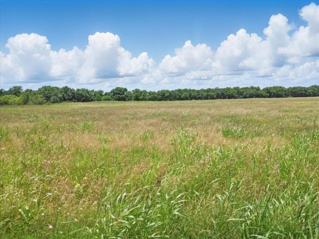 6500 County Road 1050, Celeste, TX 75423