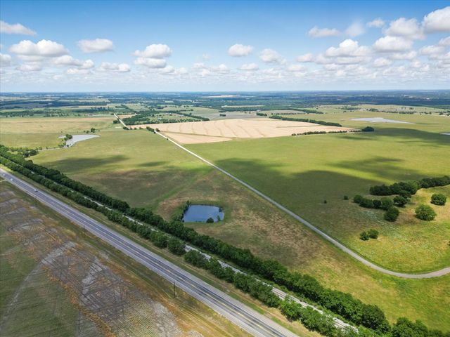 6500 County Road 1050, Celeste, TX 75423