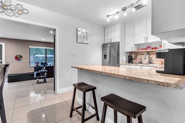 7585 SW 28th Street, Miami, FL 33155