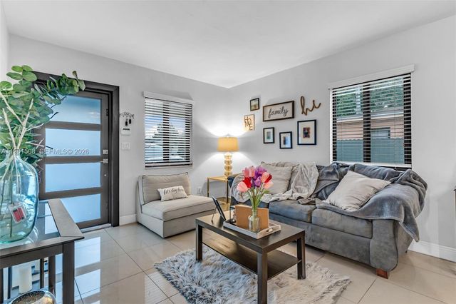 7585 SW 28th Street, Miami, FL 33155