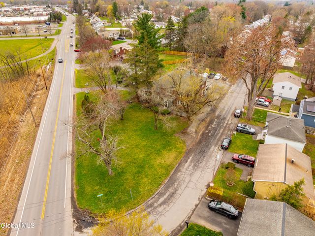 3290 Balltown Road, Schenectady, NY 12304