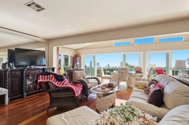 2275 W 25th 114, San Pedro, CA 90732