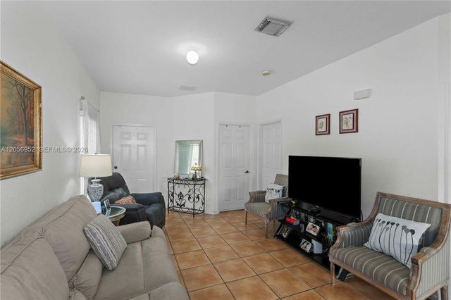 8242 NW 107th Ct 8-12, Doral, FL 33178