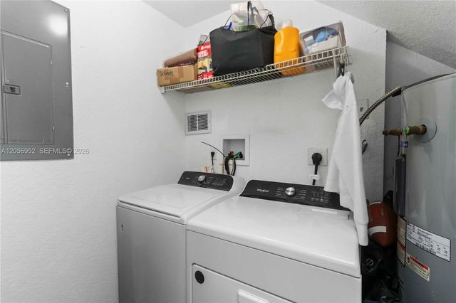 8242 NW 107th Ct 8-12, Doral, FL 33178