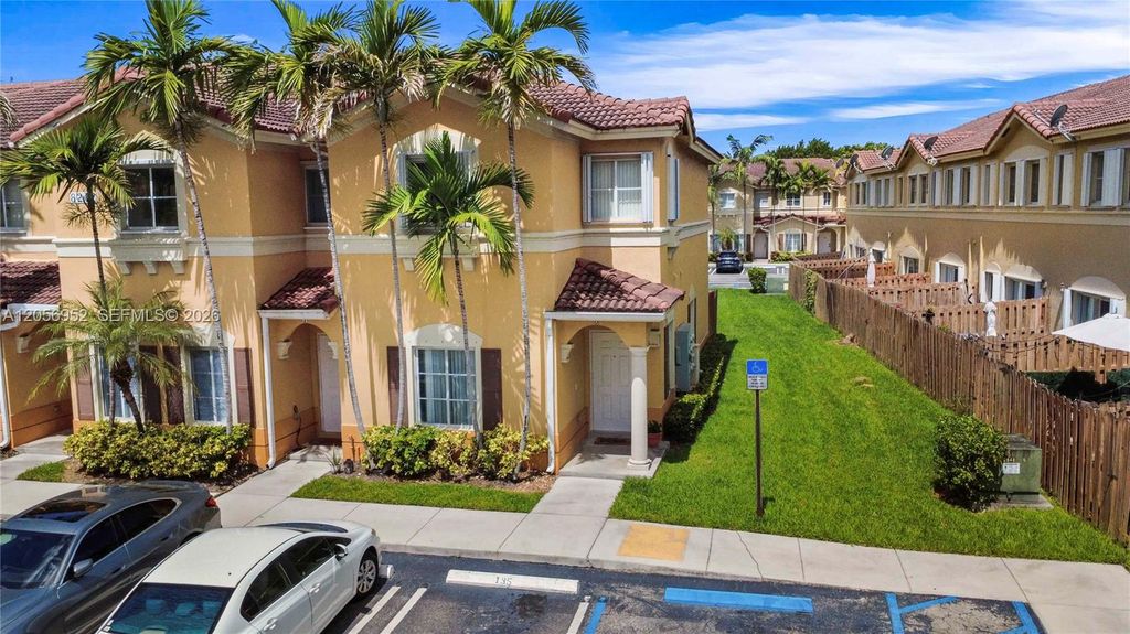 8242 NW 107th Ct 8-12, Doral, FL 33178
