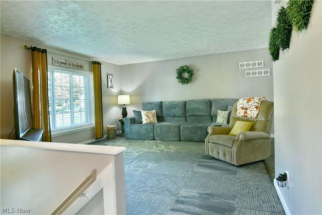 600 Pegotty Court NE, Warren, OH 44484
