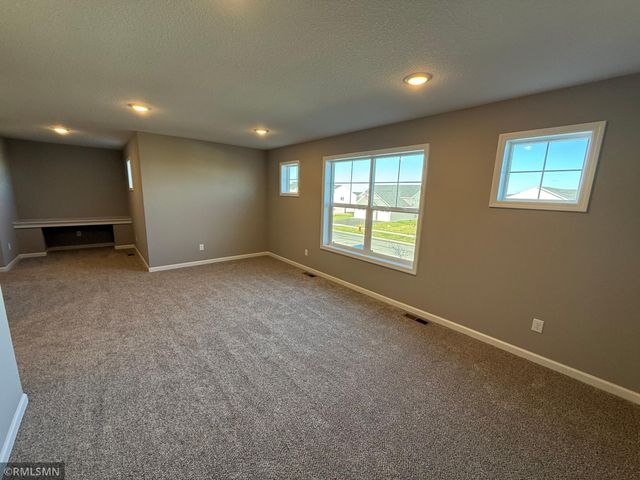 2753 Iverson Avenue NE, Saint Michael, MN 55376