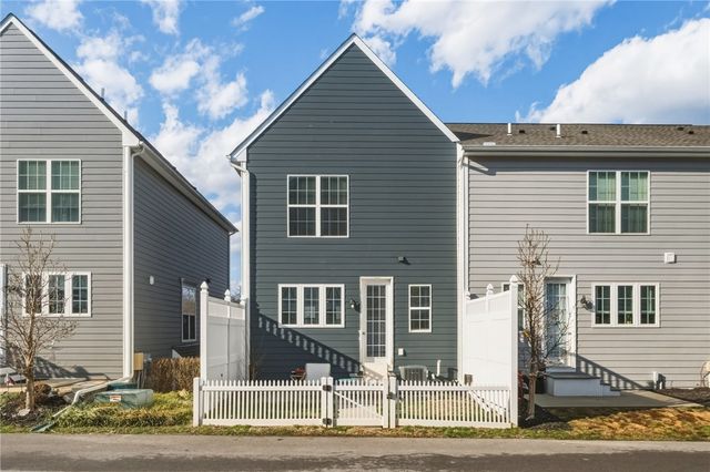 1115 Sray Ln, South Fayette, PA 15017