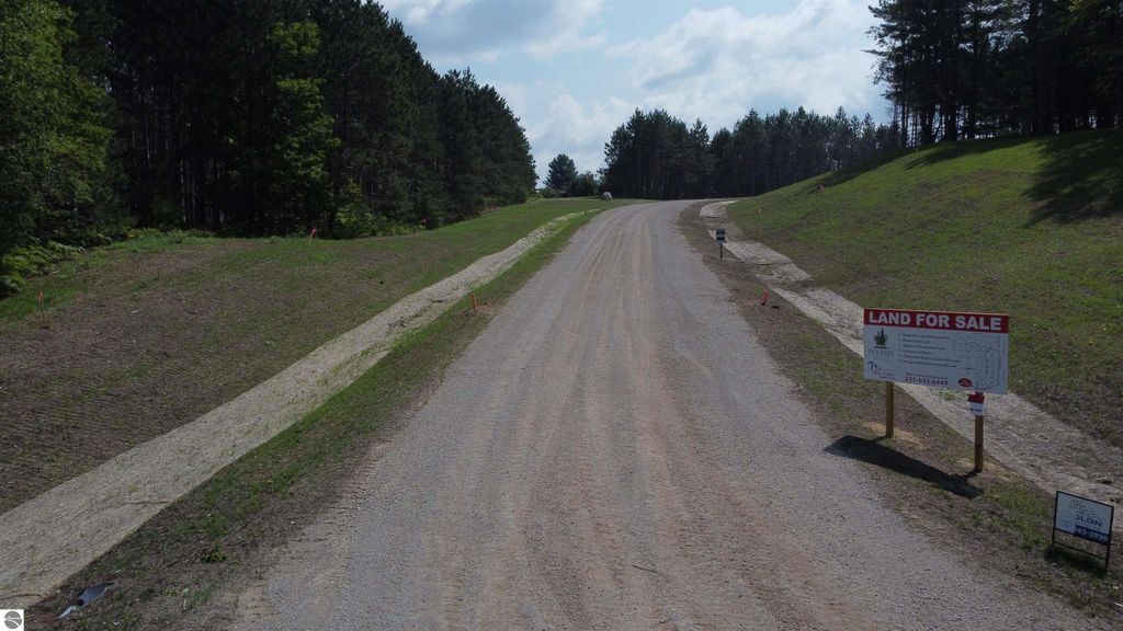 Image 21 of property listing at Unit 20 NW Dockery Road, Nw, Williamsburg, MI 49690