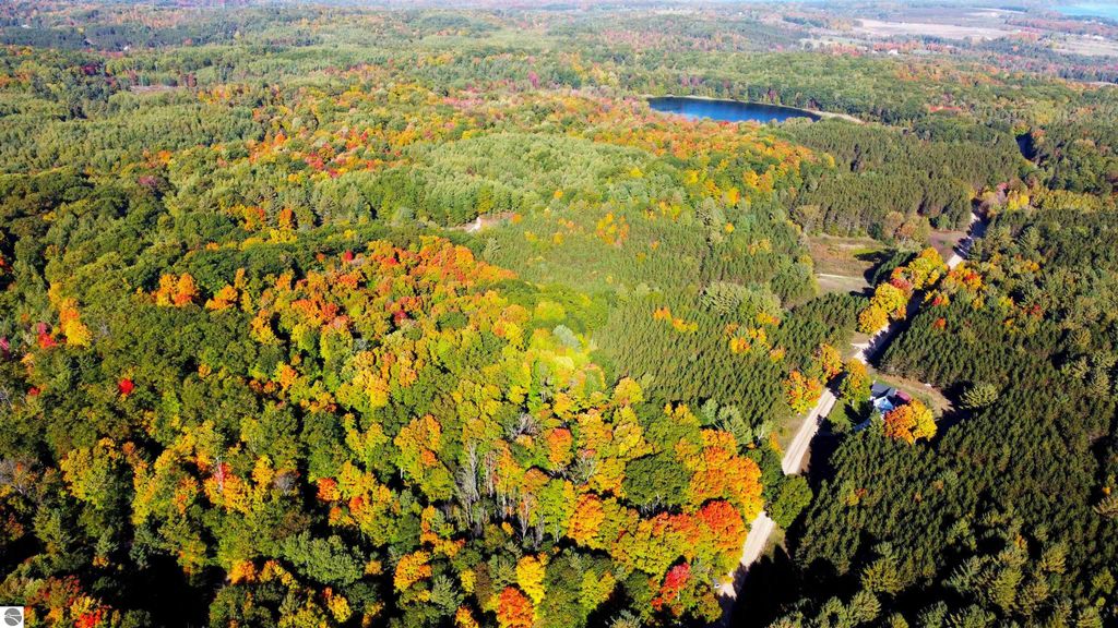 Image 26 of property listing at Unit 20 NW Dockery Road, Nw, Williamsburg, MI 49690