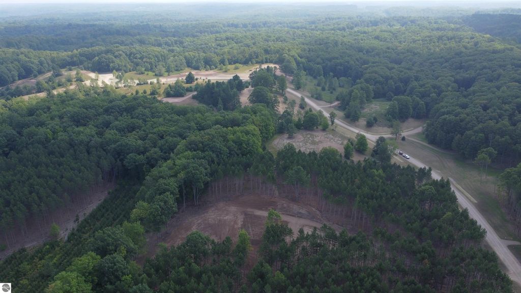 Image 30 of property listing at Unit 20 NW Dockery Road, Nw, Williamsburg, MI 49690