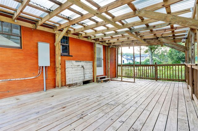 22 Edgewood Place, South Fallsburg, NY 12779