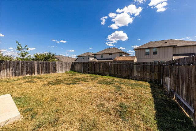 368 Wapiti RD, Buda, TX 78610