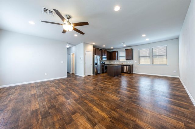 368 Wapiti RD, Buda, TX 78610