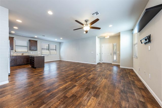 368 Wapiti RD, Buda, TX 78610