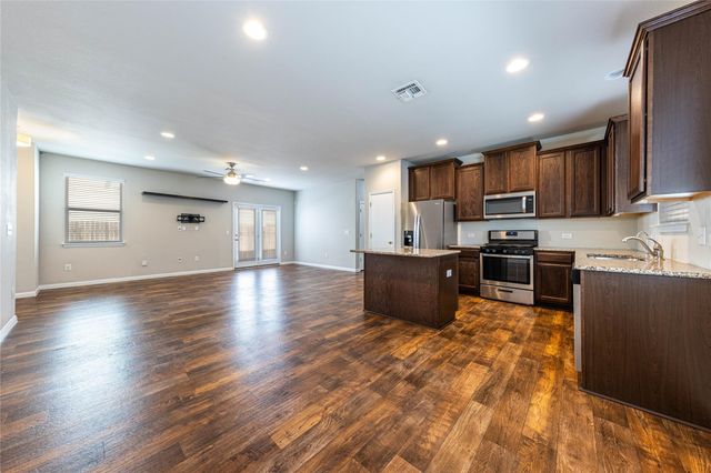 368 Wapiti RD, Buda, TX 78610